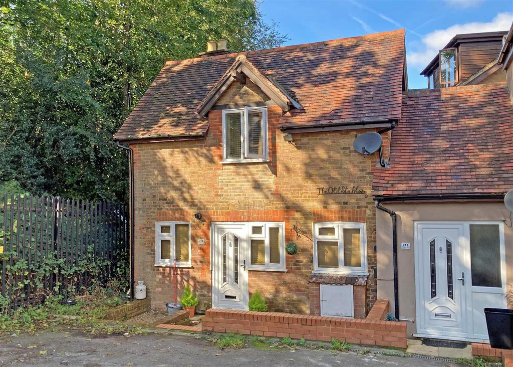 Croydon Road, Reigate 1 bed semidetached house for sale £259,500