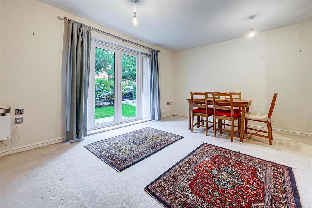 Philmont Court, Banner Brook, Coventry 2 bed flat £154,000