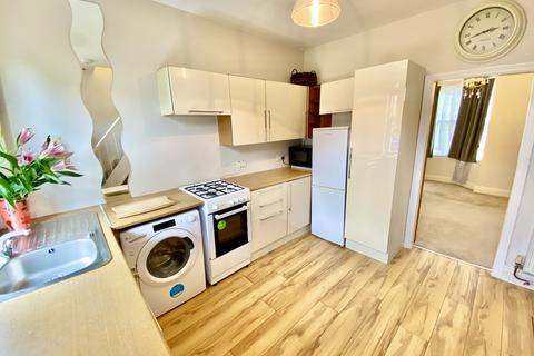 9 Arnside Terrace, Sheffield, S8 0UY