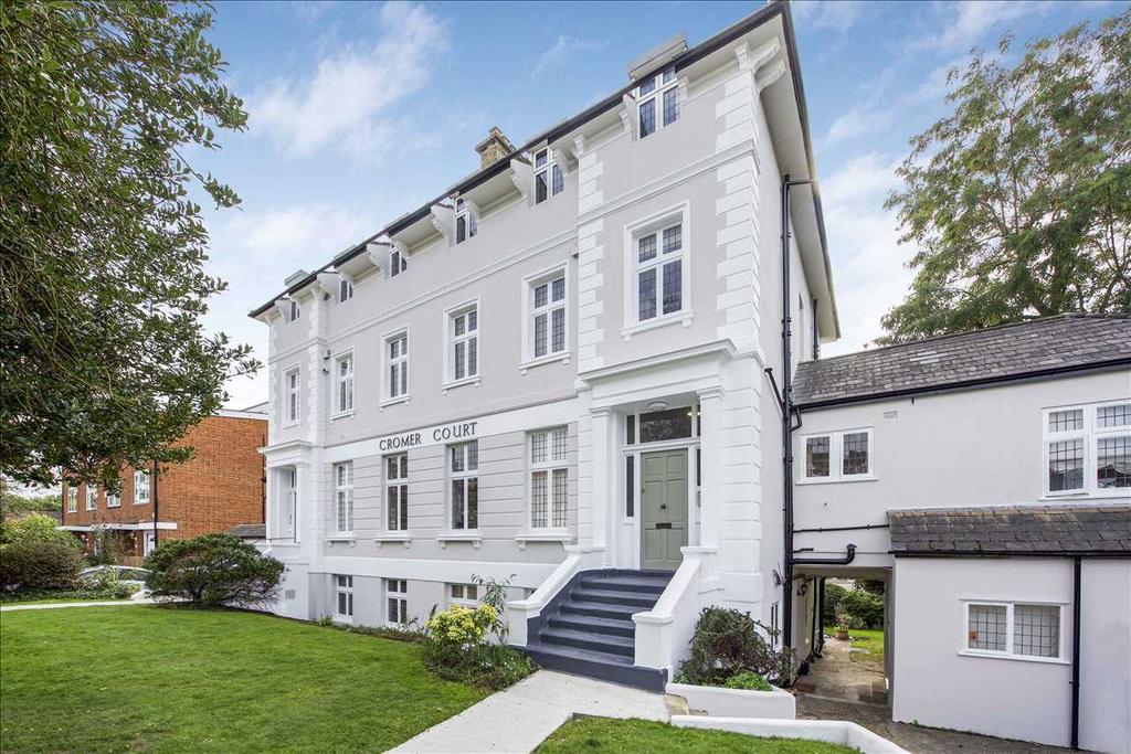 Cromer Court, London 2 bed apartment £1,900 pcm (£438 pw)