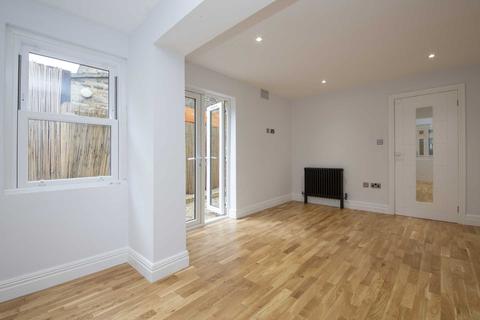 2 bedroom flat for sale - Milkwood Road, Herne Hill SE24
