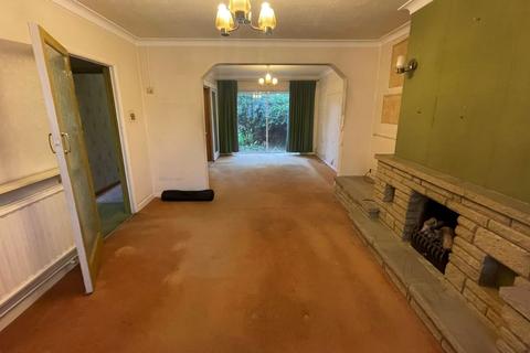 8 Maple Road, Hayes, UB4 9LP