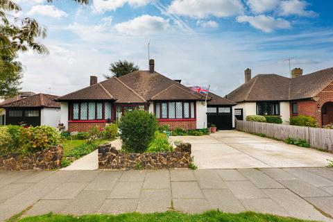 38 Branscombe Gardens, Southend-on-sea, SS1 3PJ