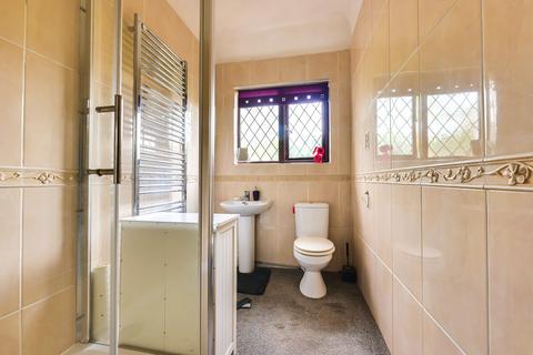 38 Branscombe Gardens, Southend-on-sea, SS1 3PJ
