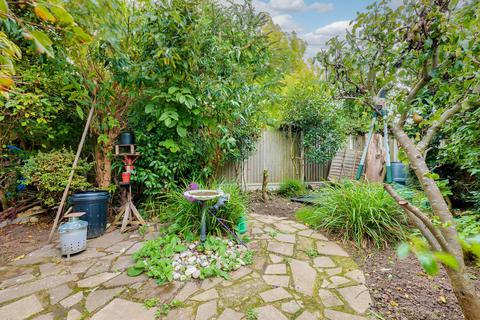 38 Branscombe Gardens, Southend-on-sea, SS1 3PJ