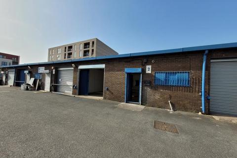 Property to rent - Unit 6 :: Crown Industrial