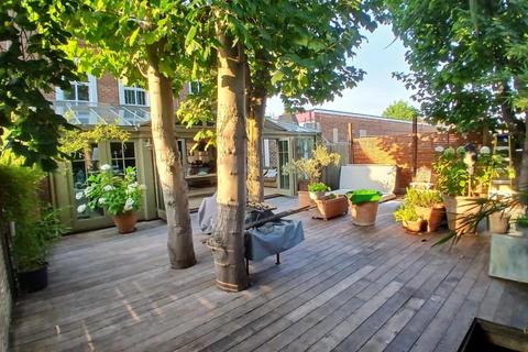 undefined, Wrighton Mews,  Isleworth,  TW7