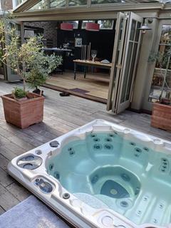 undefined, Wrighton Mews,  Isleworth,  TW7