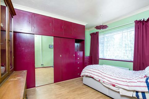 2 Red Lion Close, Orpington, BR5 4AP