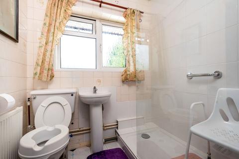 2 Red Lion Close, Orpington, BR5 4AP