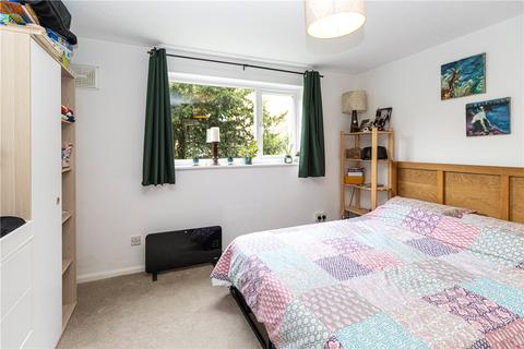2 bedroom flat to rent, Milton Road, Harpenden, Hertfordshire