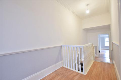 30 Beach Road, Clacton-on-sea, CO15 1UE