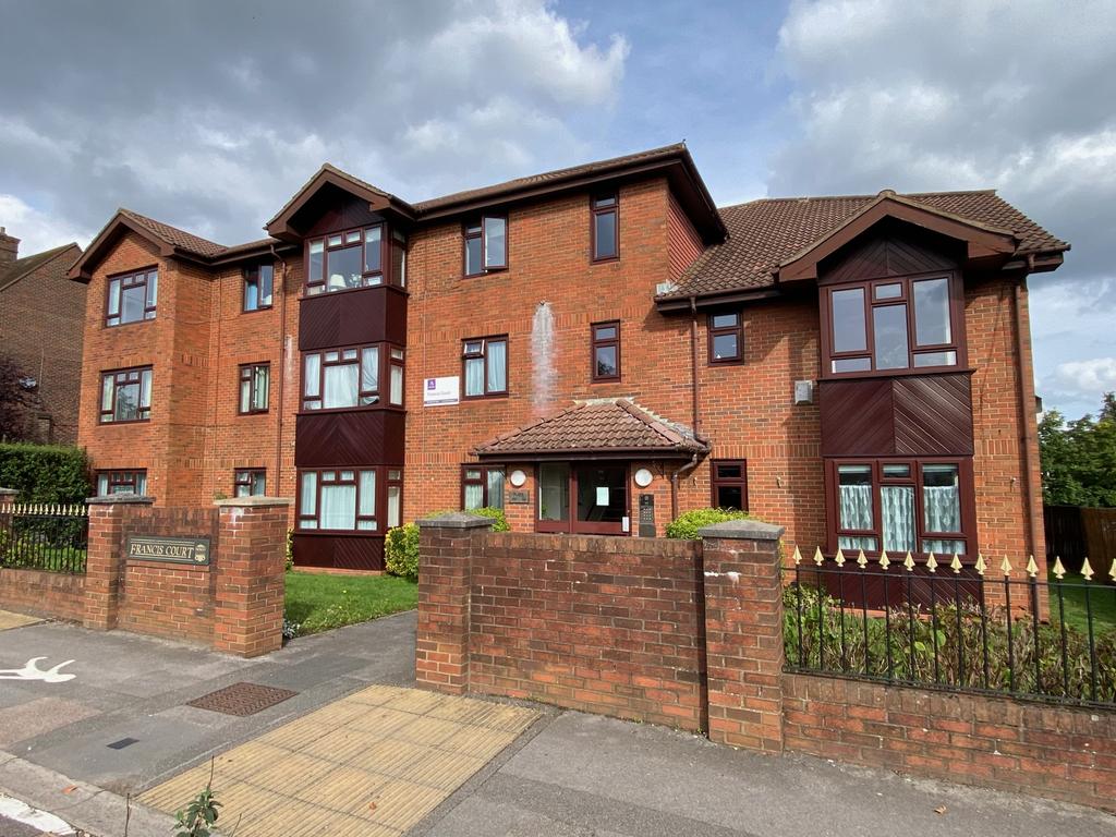 Francis Court, Worplesdon Road, Stoughton, GU2 2 bed retirement