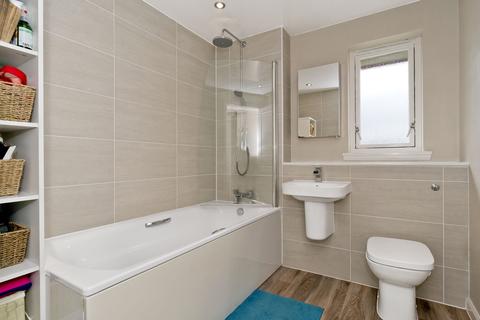 4/6 Caithness Place, Edinburgh, EH5 3AE
