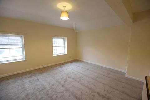 3 bedroom flat to rent, Martin Street, Stafford, ST16