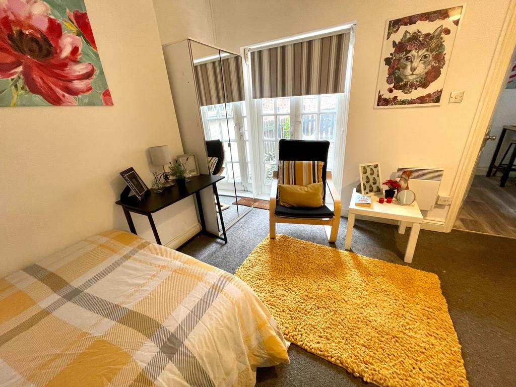 Spencer Avenue, Coventry, CV5 Studio £595 pcm (£137 pw)