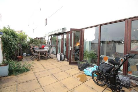 24 Eden Way, London, E3 2JD