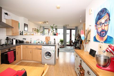 24 Eden Way, London, E3 2JD