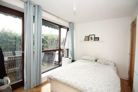 24 Eden Way, London, E3 2JD