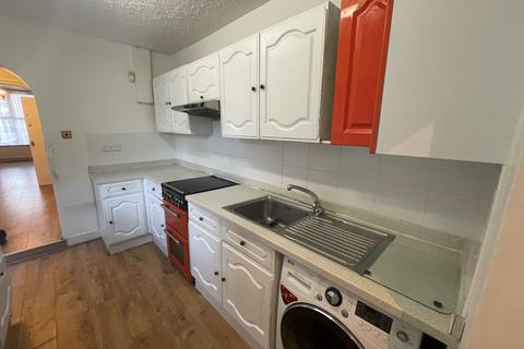 2 Oatlands Road, Enfield, EN3 5LJ