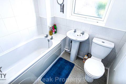34 Coniston, Southend-on-sea, SS2 6SN