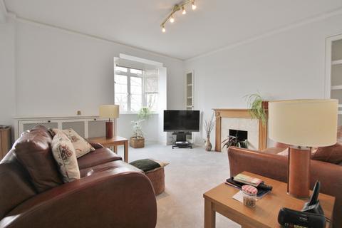 3 bedroom apartment for sale - Latymer Court, Hammersmith Road, Hammersmith Road, W6