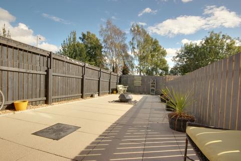 18 Blackthorn Garth, Beverley, HU17 8FZ
