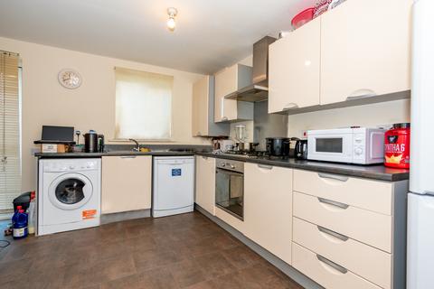 4 Flemish Crescent, Manchester, M18 7TR