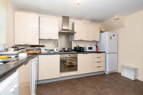 4 Flemish Crescent, Manchester, M18 7TR