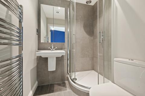 8 Halford Place, Hanwell, London, W7 3BU