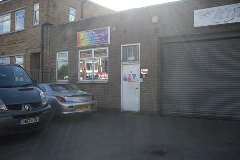 Property to rent - Gipsy Lane, Leicester LE4