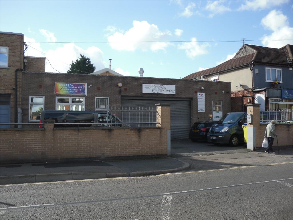 Gipsy Lane, Leicester LE4 Property to rent £3,750 pcm (£865 pw)