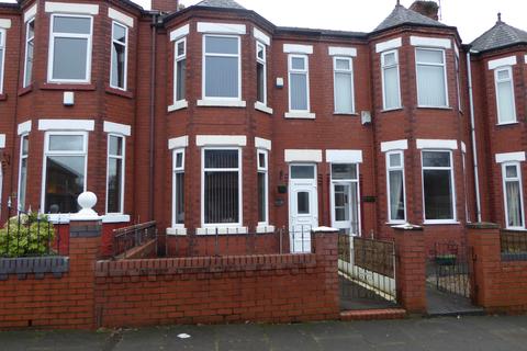 2 bedroom terraced house to rent, Light Oaks Road, Salford M6