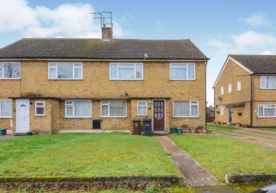 14 Meadow Close, London Colney, St.... 2 bed £220,000