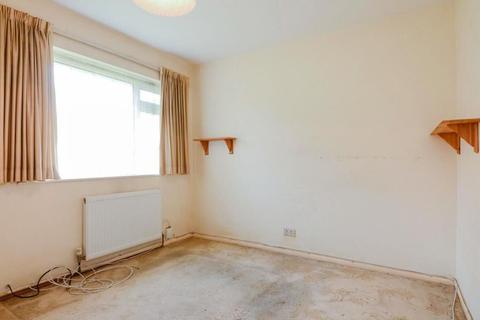14 Meadow Close, London Colney, St Albans, AL2 1RQ