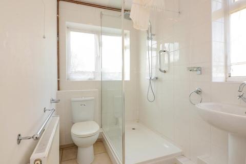 14 Meadow Close, London Colney, St Albans, AL2 1RQ