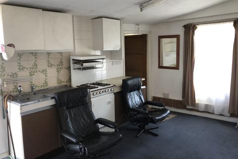 121 Cowley Mill Road, Uxbridge, UB8 2QB