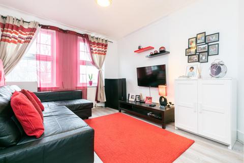 3 bedroom semi-detached house for sale, High Road, North Finchley N12