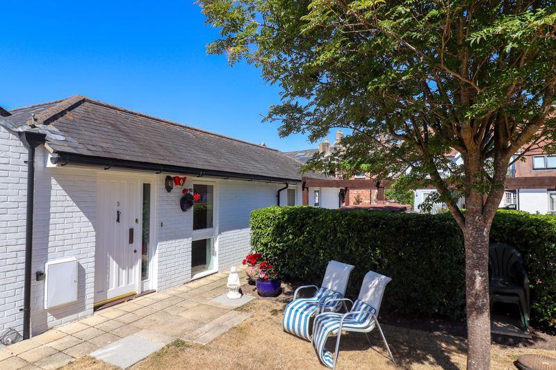 Bridge Street, Christchurch 2 bed semidetached bungalow £600,000