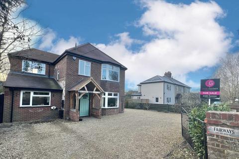 4 bedroom detached house for sale - Church Road, Benson