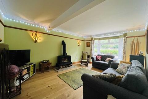 4 bedroom detached house for sale - Church Road, Benson