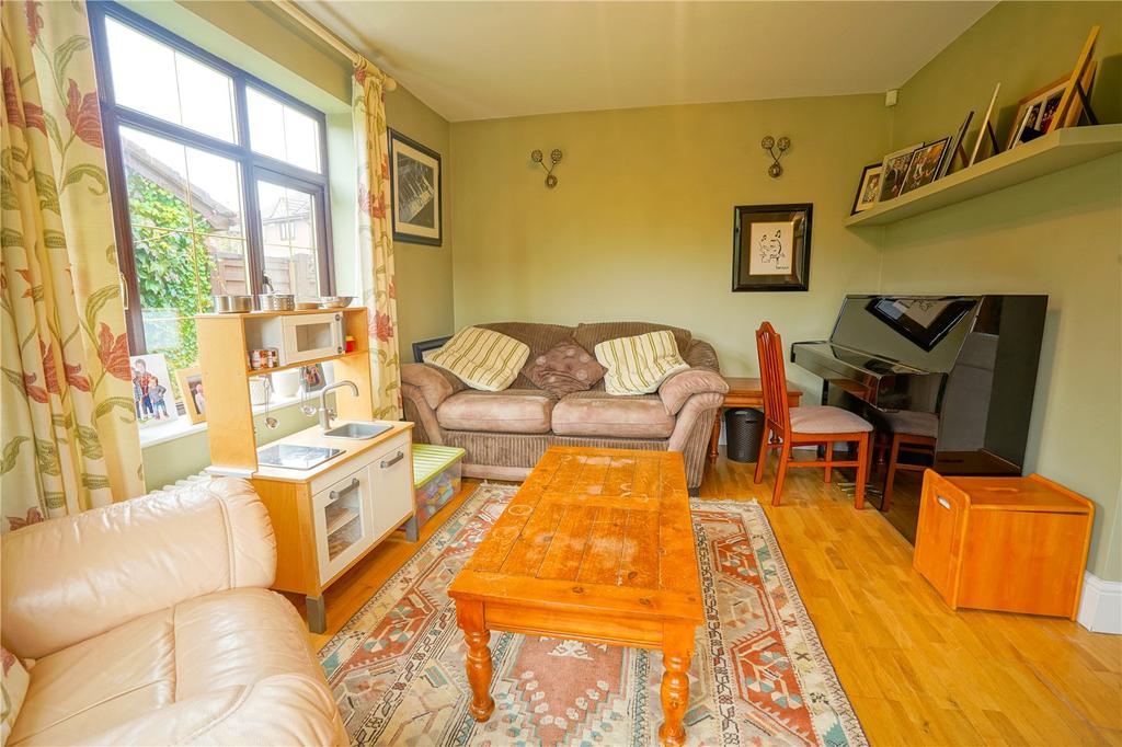 Meadowcroft Close, Whiston, Rotherham, South Yorkshire, S60 4 bed