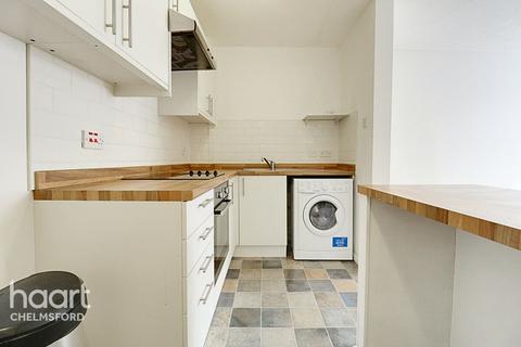 62 Jeffcut Road, Chelmsford, CM2 6XN