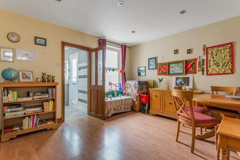 16 Addison Road, Chesham, HP5 2BD
