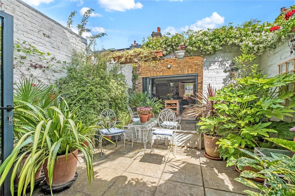 Sandilands Road, Fulham, London, SW6 3 bed house £3,250 pcm (£750 pw)