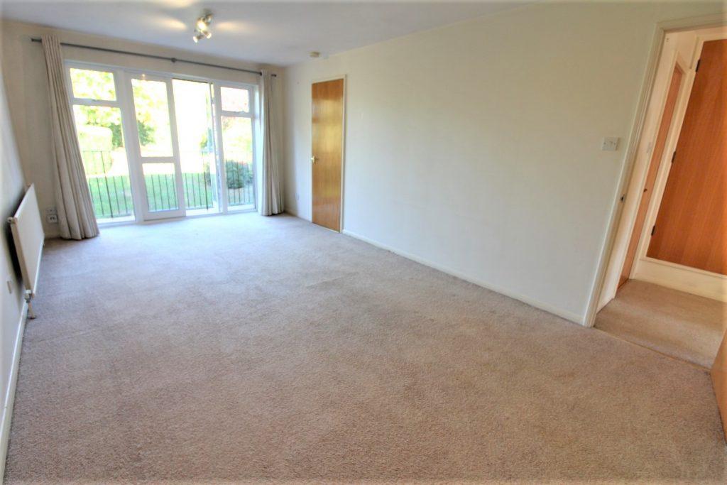 Prospect Road, EN5 5AQ 2 bed flat £1,400 pcm (£323 pw)