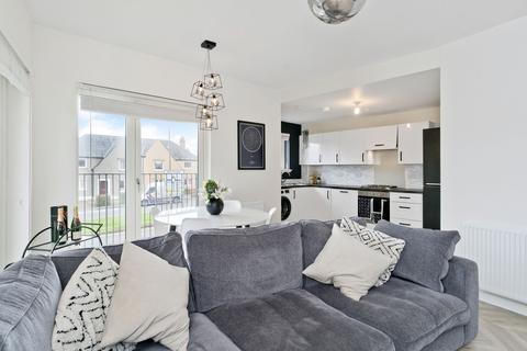 Flat 4, 1 Broomview Path, Edinburgh, EH11 4FH