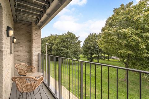 Flat 4, 1 Broomview Path, Edinburgh, EH11 4FH