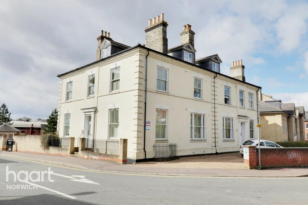 Great Eastern Court, Norwich 1 bed flat £145,000