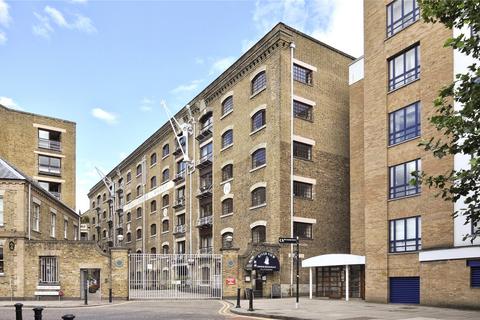 2 bedroom apartment to rent, New Crane Place, London, E1W